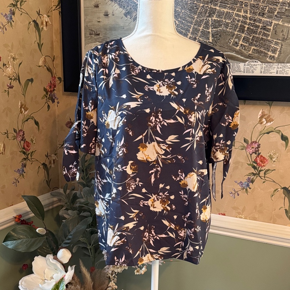 SHEIN Navy Floral Blouse with Yellow Accents
